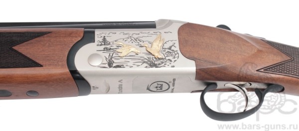 Kral Tundra A 12х76 орех 710 мм золотые утки белая ствольная коробка эжектор - гравировка  утки Kral Tundra A 12х76 орех 710 мм золотые утки белая ствольная коробка эжектор - гравировка  утки