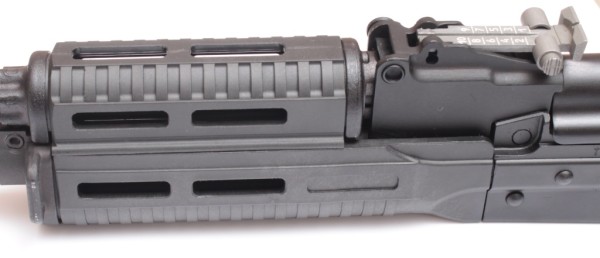 Цевье модернизированное ВПО слоты M-Lok Цевье модернизированное ВПО слоты M-Lok